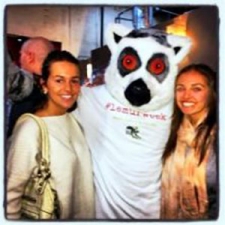 Students with Lemur Week mascot